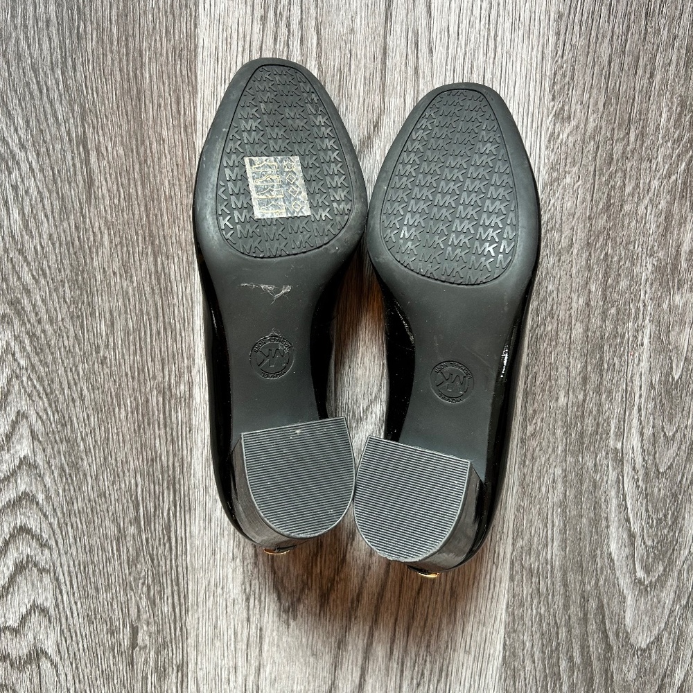 Michael by Michael Kors Black Mira Mid Pump | 6 - Picture 7 of 11